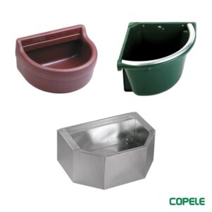 Mangeoires manuelles pour chevaux